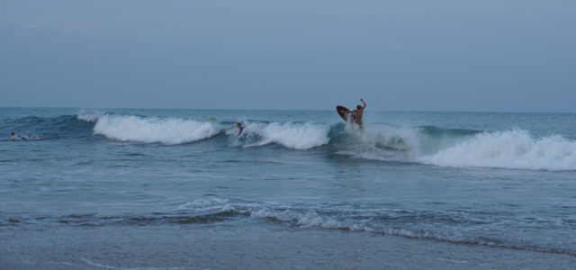 Surfer bei Arugam Bay